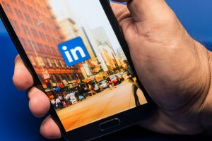 Comment distribuer un webinar sur LinkedIn ?